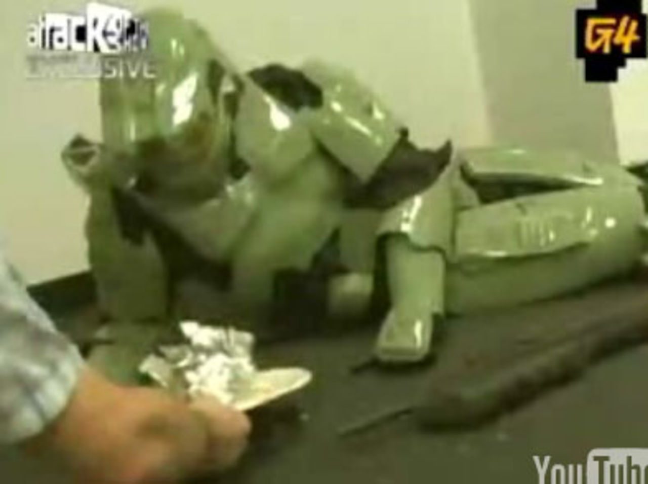 Master Chief vs David Hasselhof 1 - 1