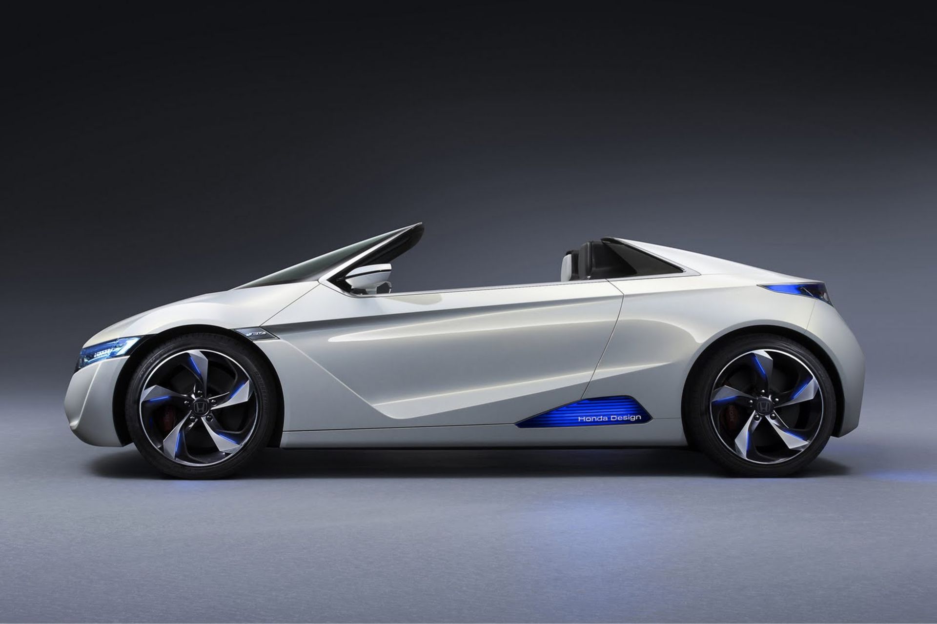 Sportigt elbilskoncept från Honda