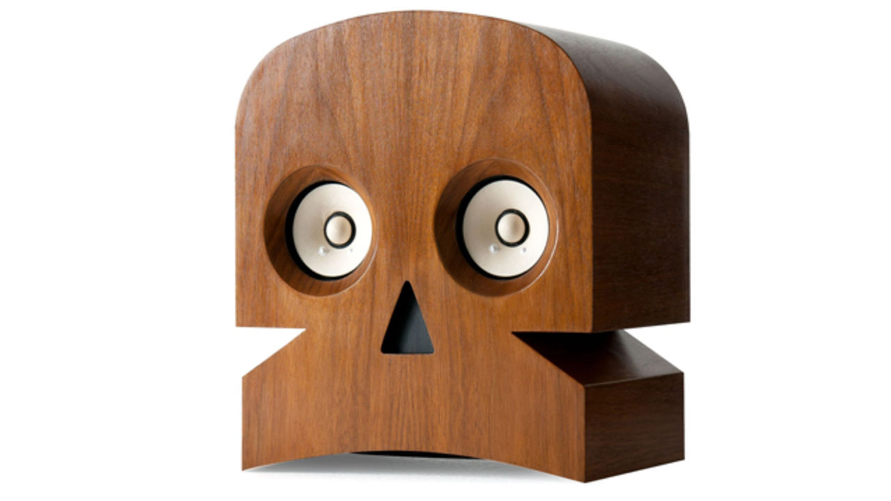 Högtalare med form av en dödskalle