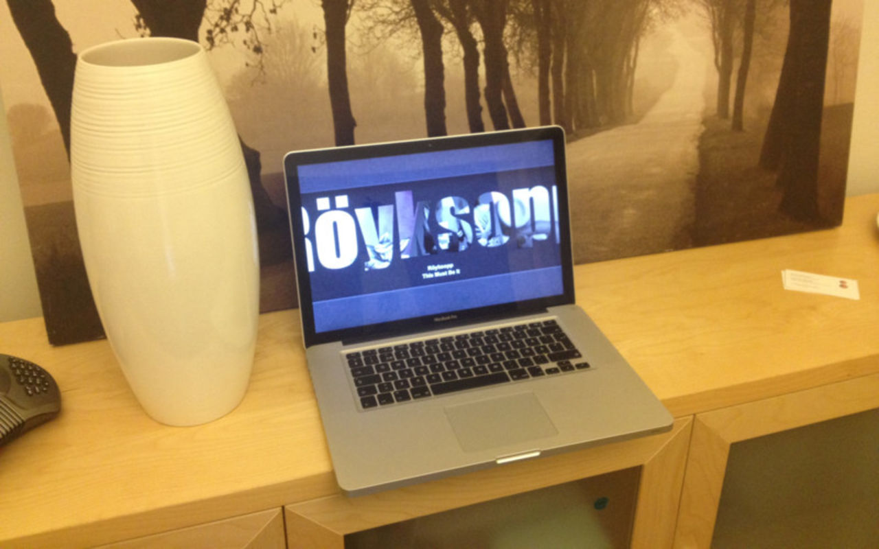 Full Screen Music For Spotify