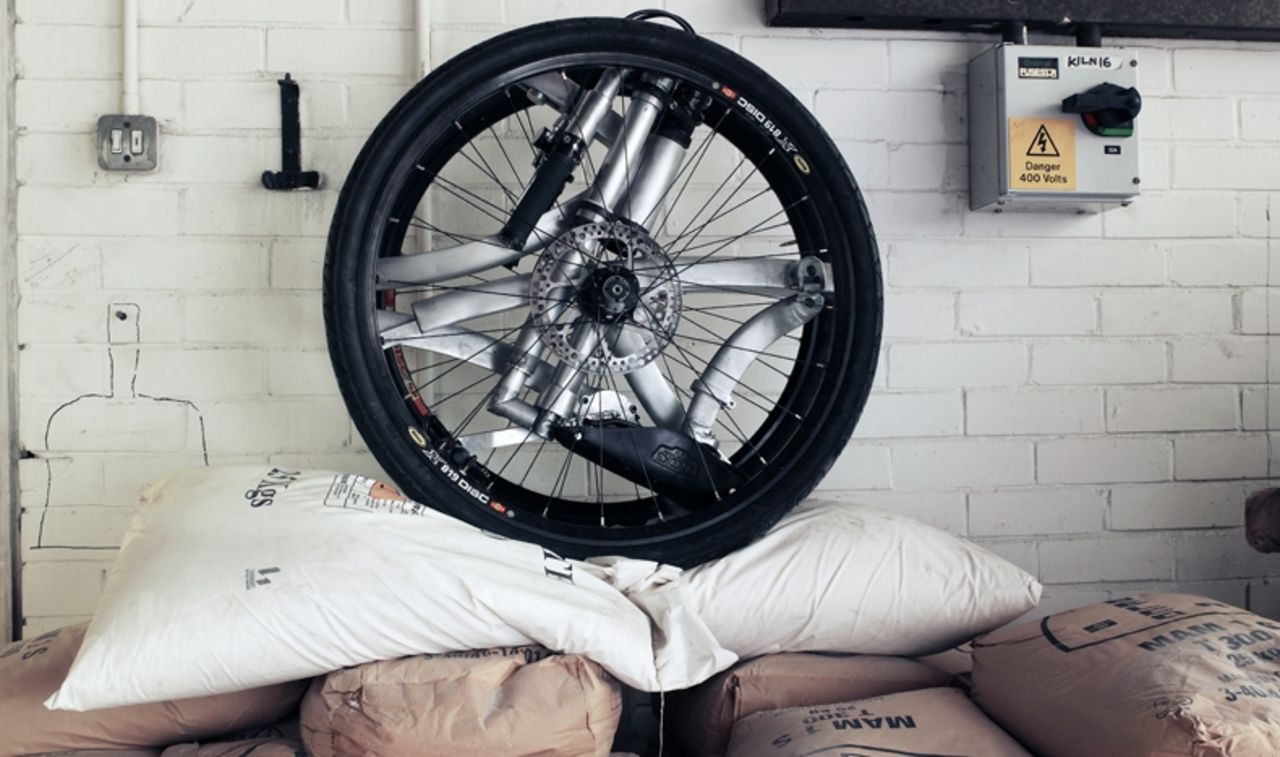 Snyggt ihopfällande cykel