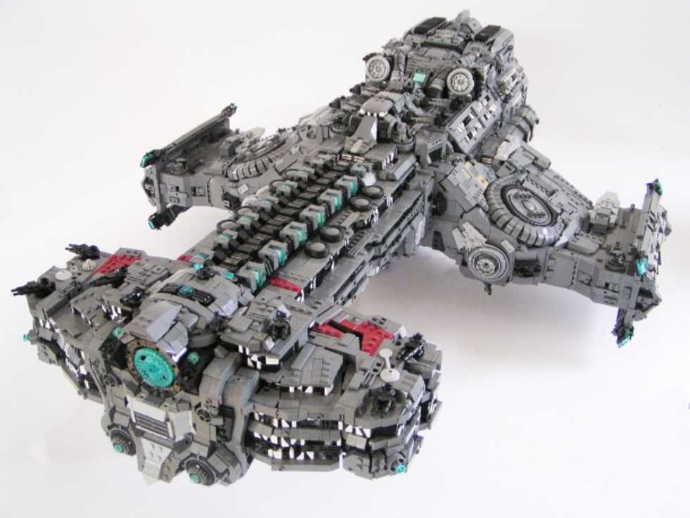 StarCraft Hyperion i LEGO-stil