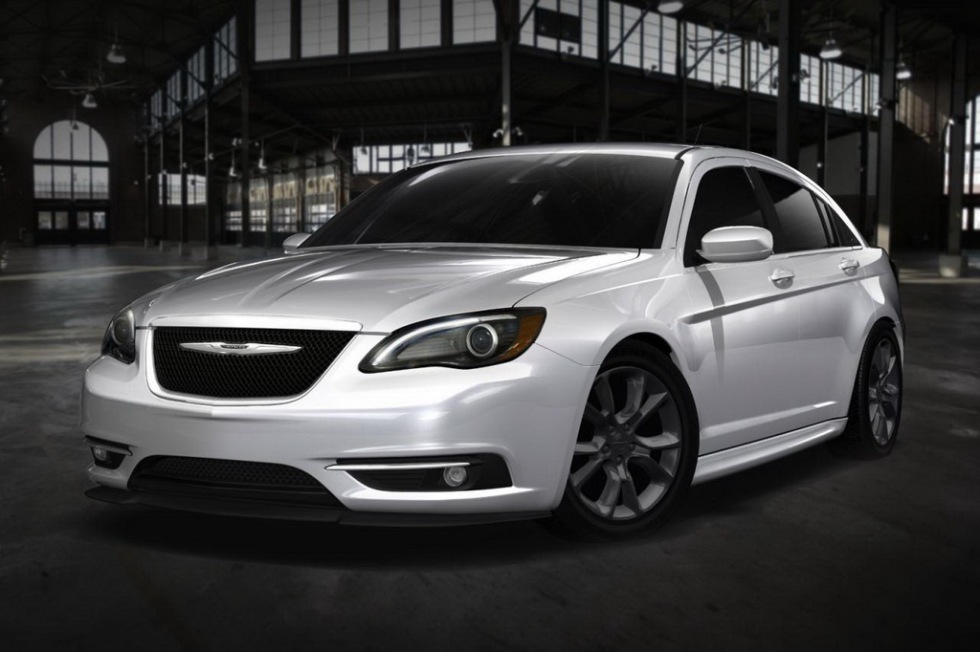 Mopar visar muskler i Detroit