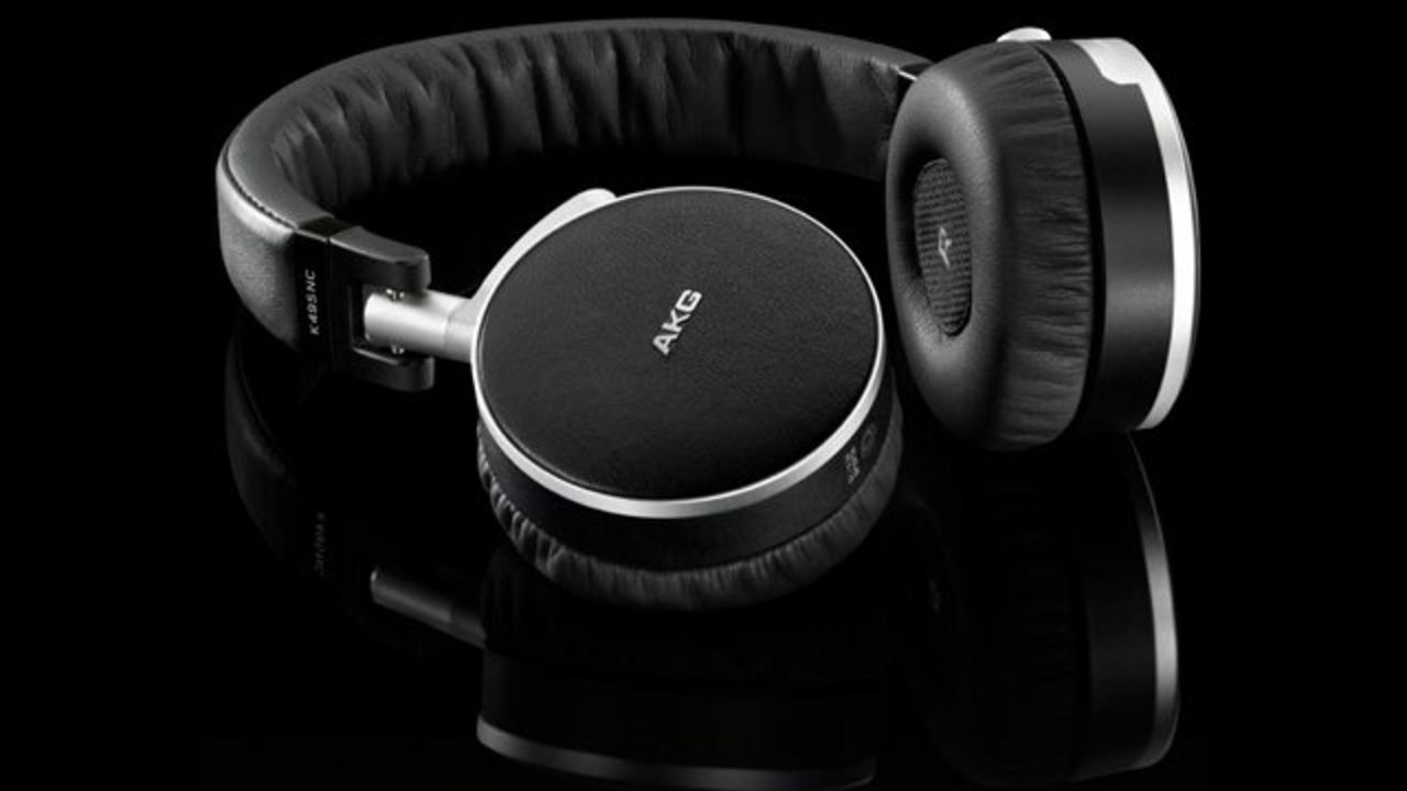 AKG släpper nya hörlurar