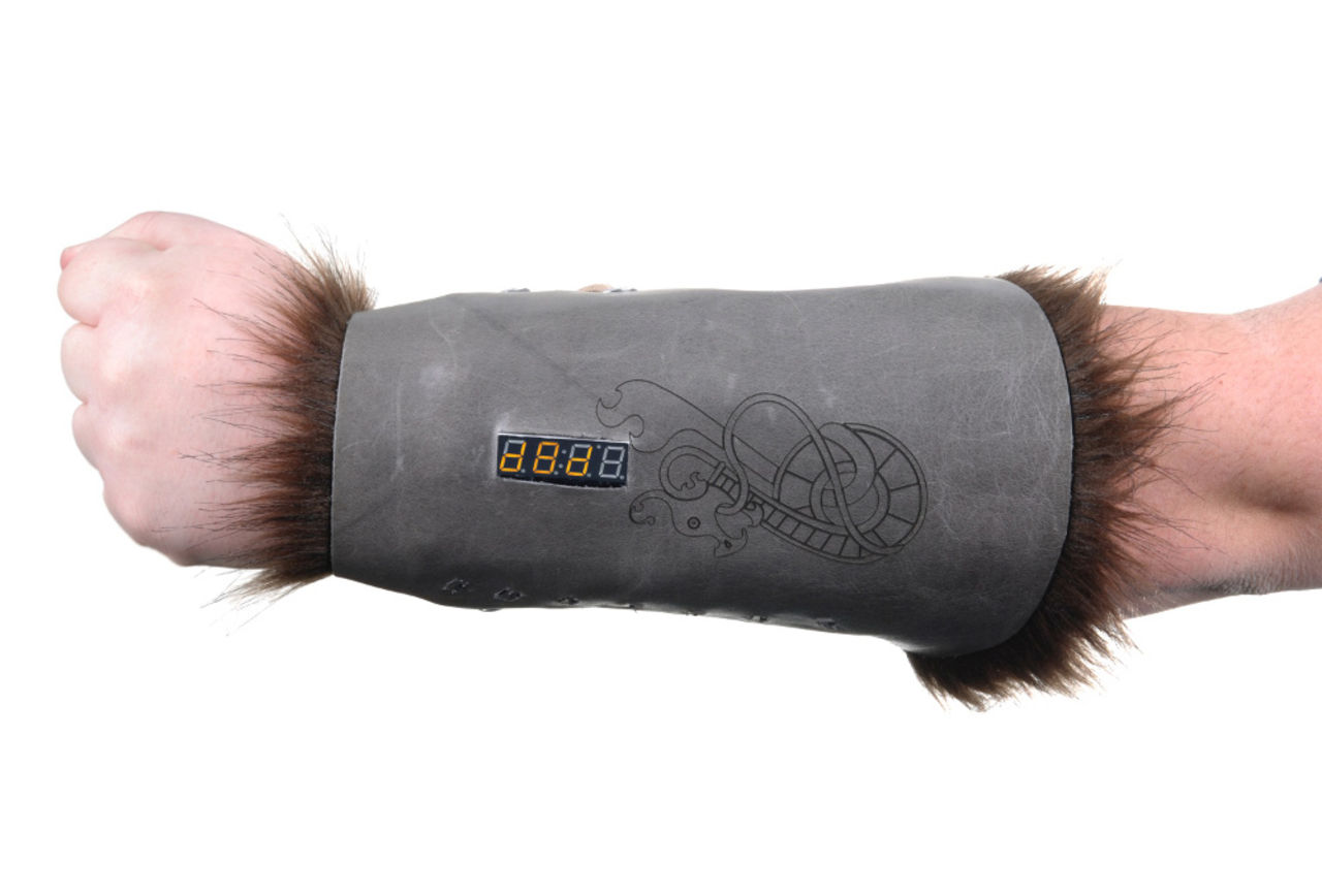 Nördigt armband för rollspelaren