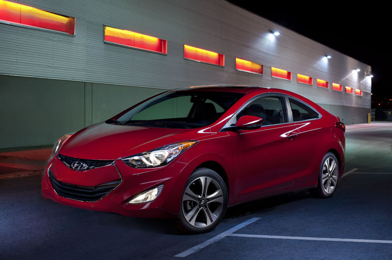 Hyundai presenterar coupéversion av Elantra