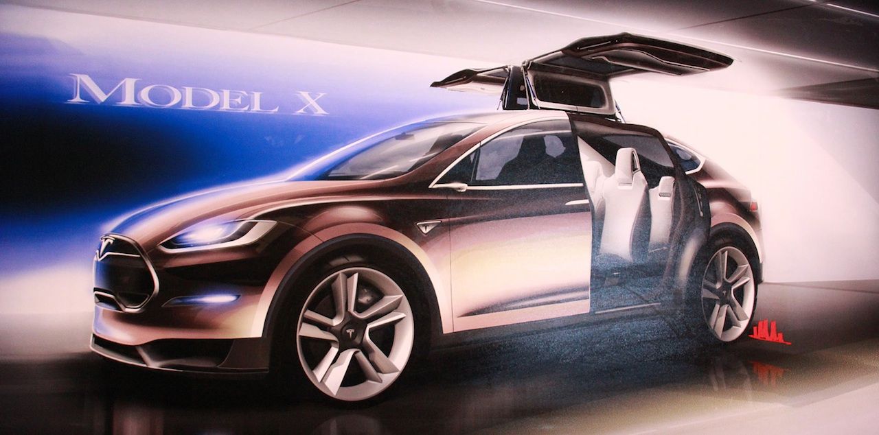 Tesla Model X nu officiell