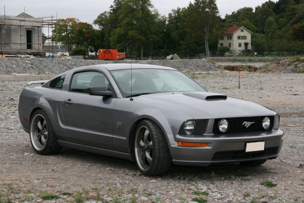 Drom ford mustang