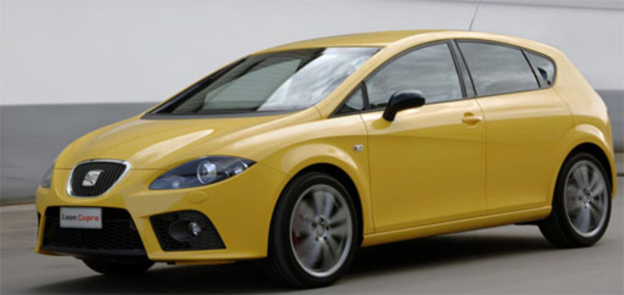 Sportiga SEAT-modeller nu med DSG