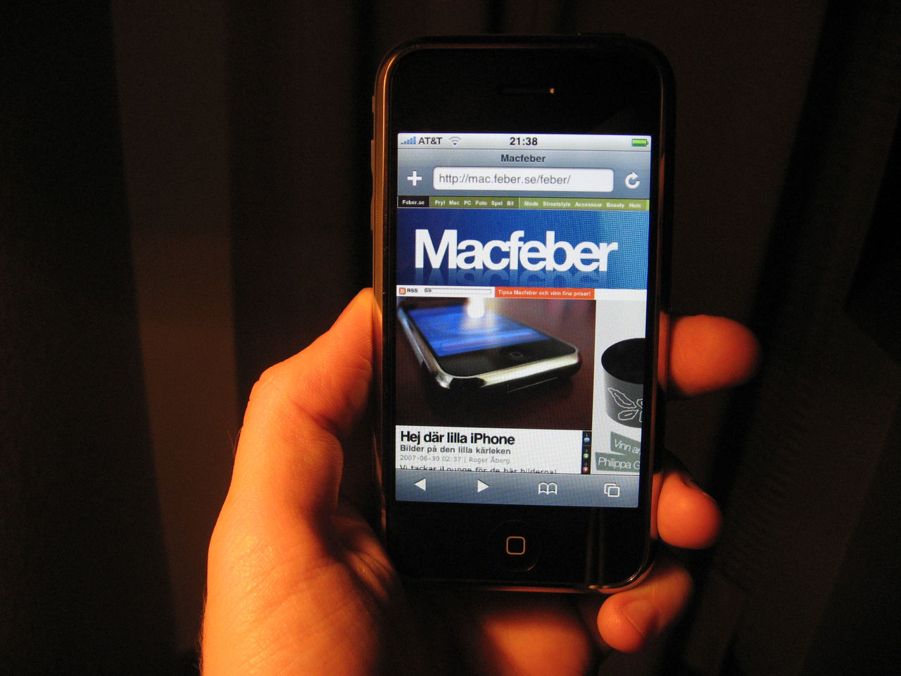 Macfeber packar upp iPhone