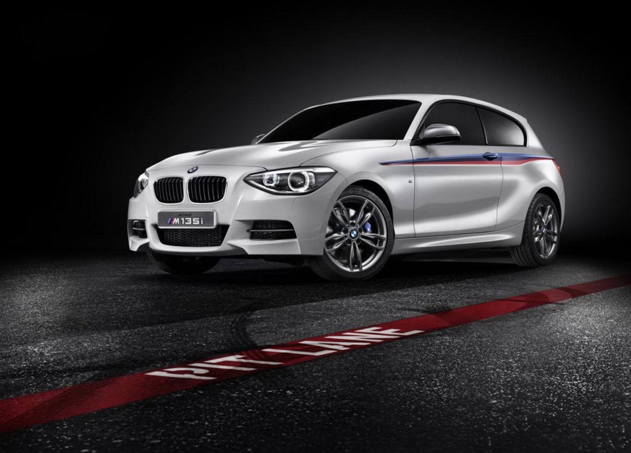 BMW visar M135i