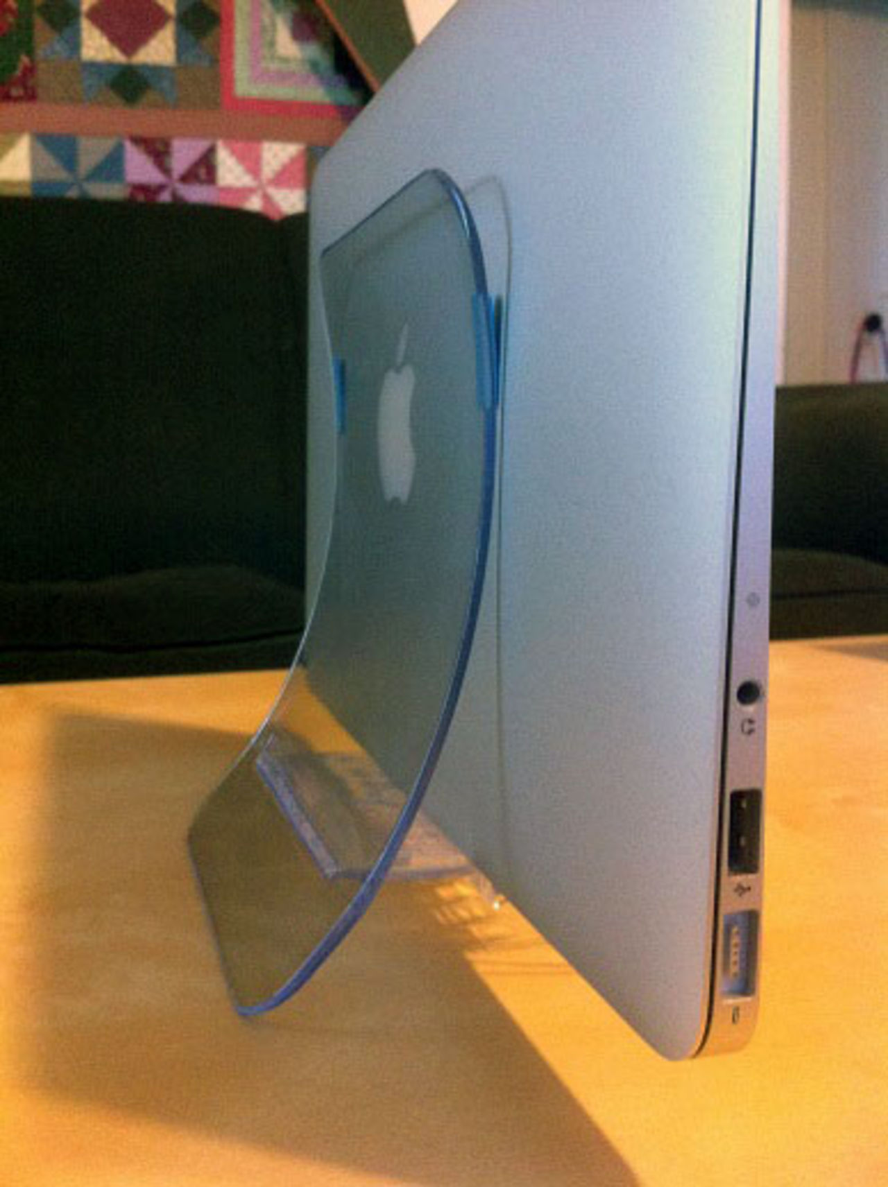 Ett datorställ för 19 spänn