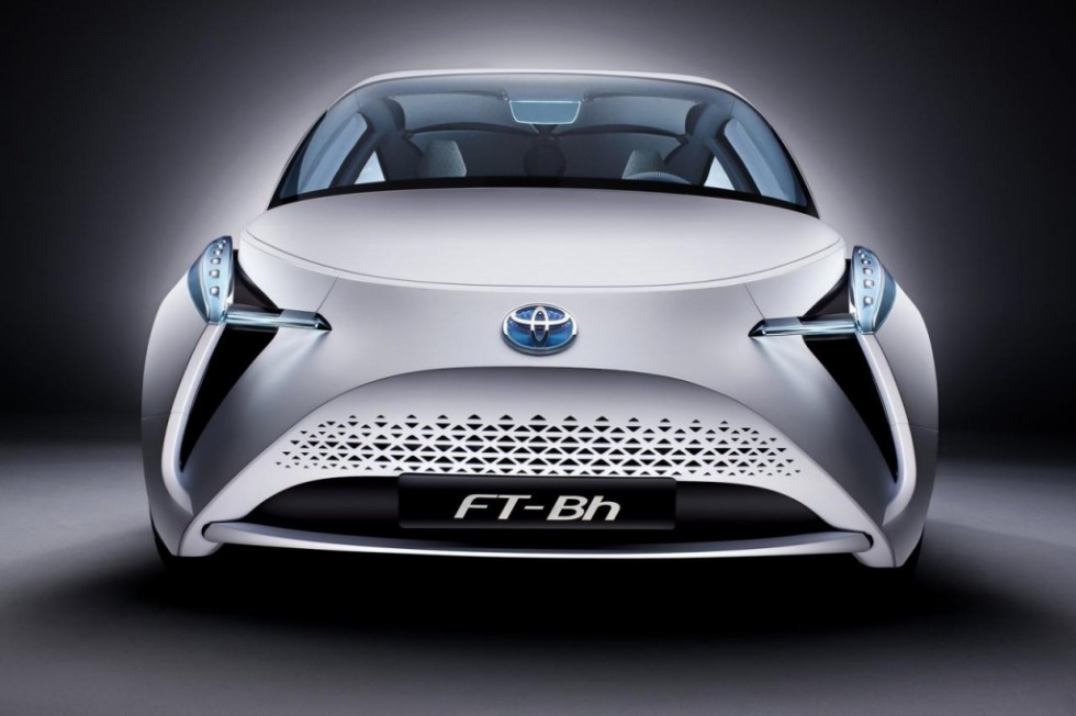 Toyota visar supersnåla konceptet FT-Bh