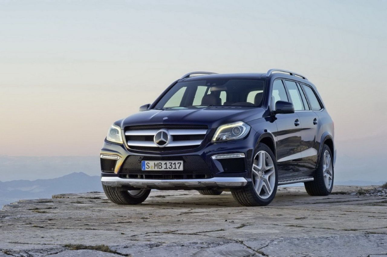 Mercedes bamsing GL i ny skrud