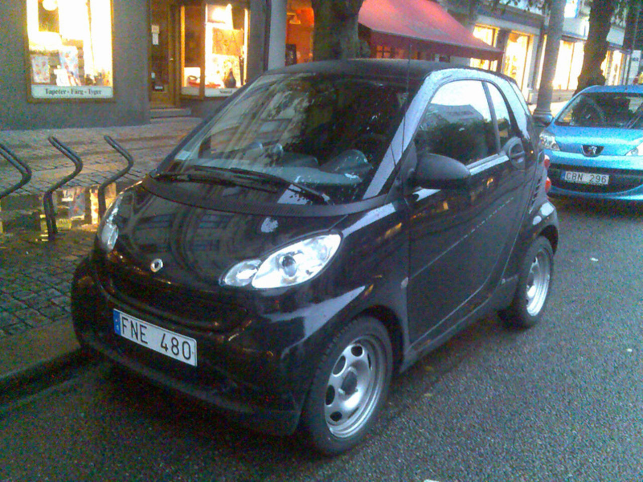 Smart visar två hybridkoncept