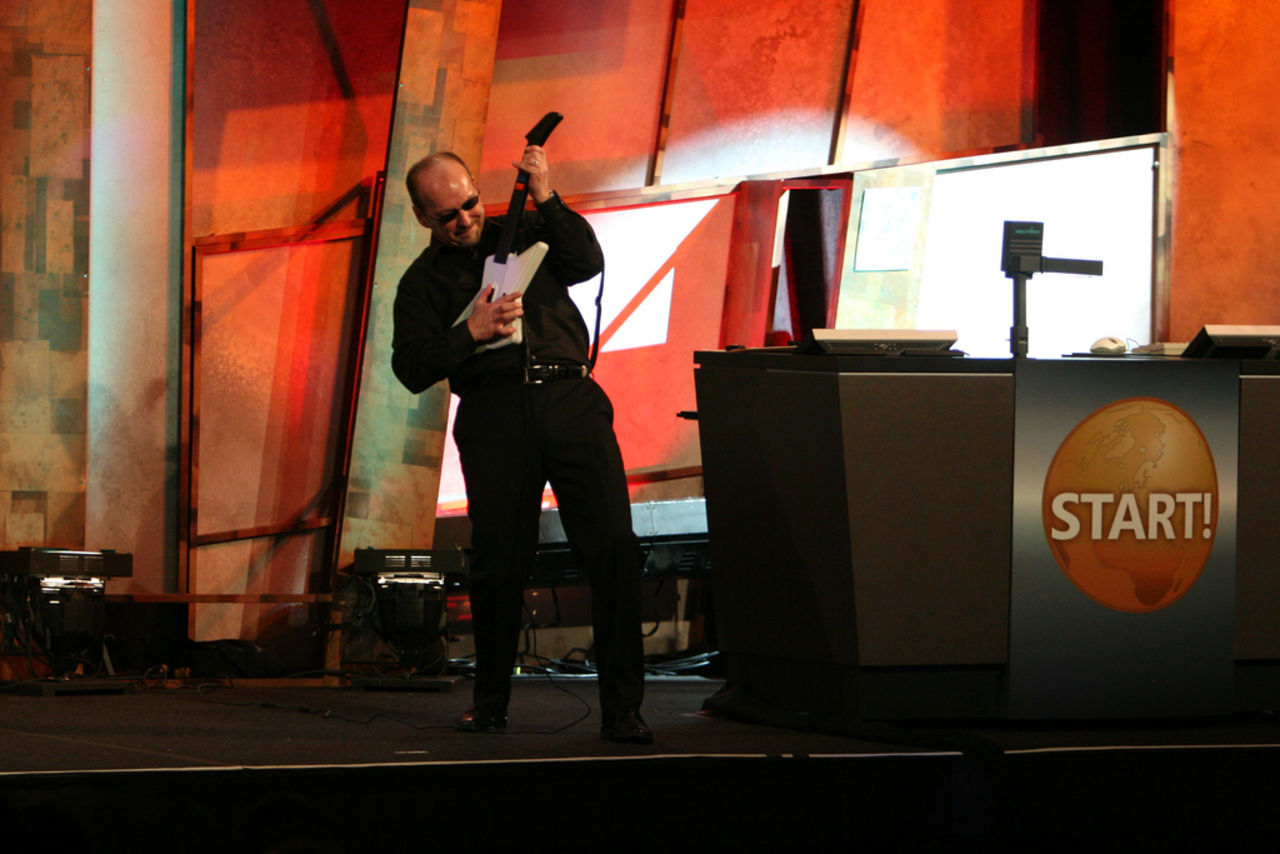 Se Peter Moore bli rockstjärna