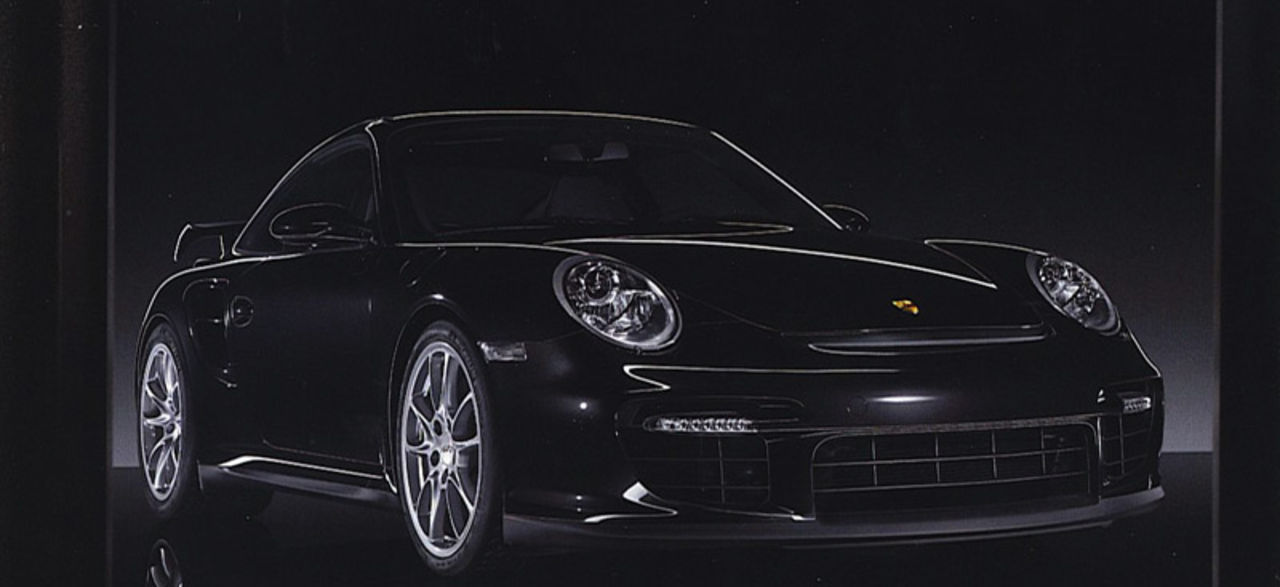 Vi avbryter semesterlunken för ett viktigt meddelande: Svart är tillbaka