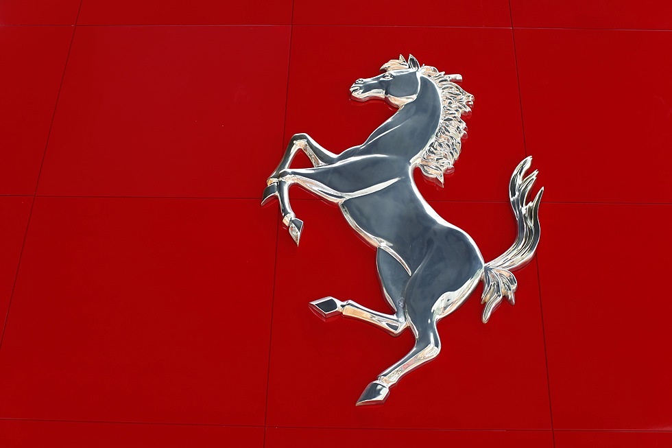 Bilar från utställningshallen på Ferrari World