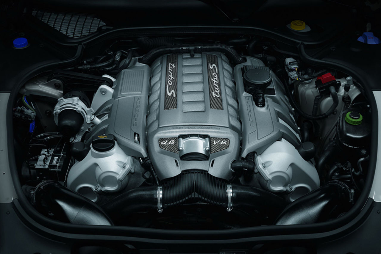 Faceliftad Porsche Panamera får två nya motoralternativ