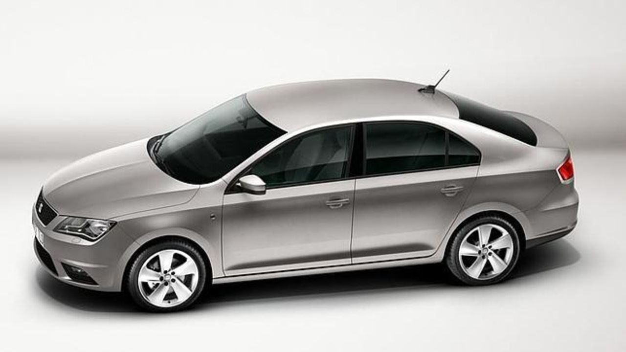 Första officiella bilderna på nya Seat Toledo
