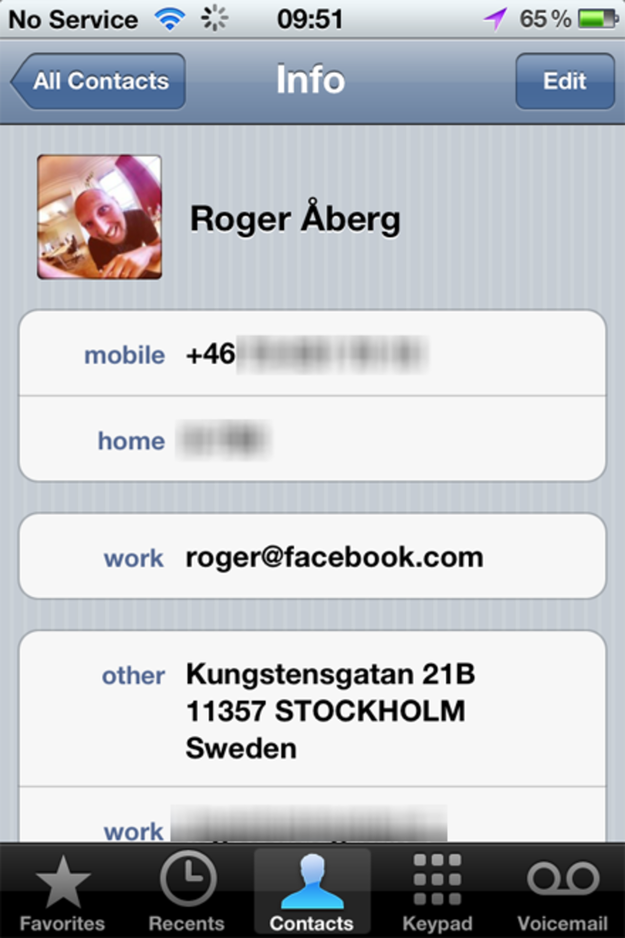 Facebook sabbar användares adressböcker