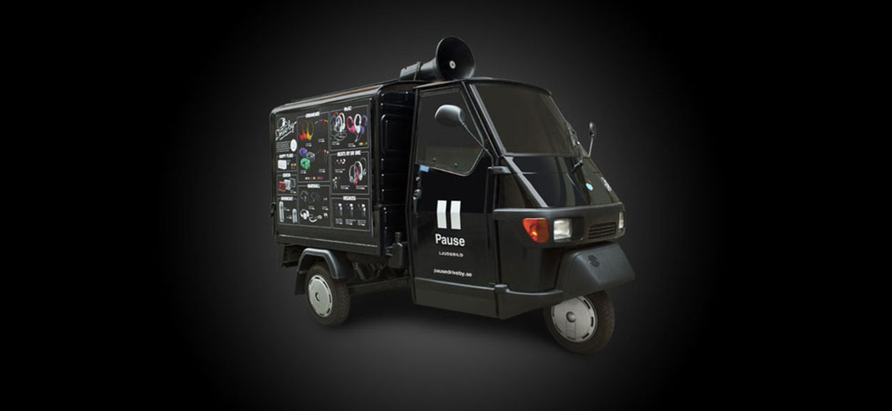 Pause introducerar hörlurs-bilen i Stockholm