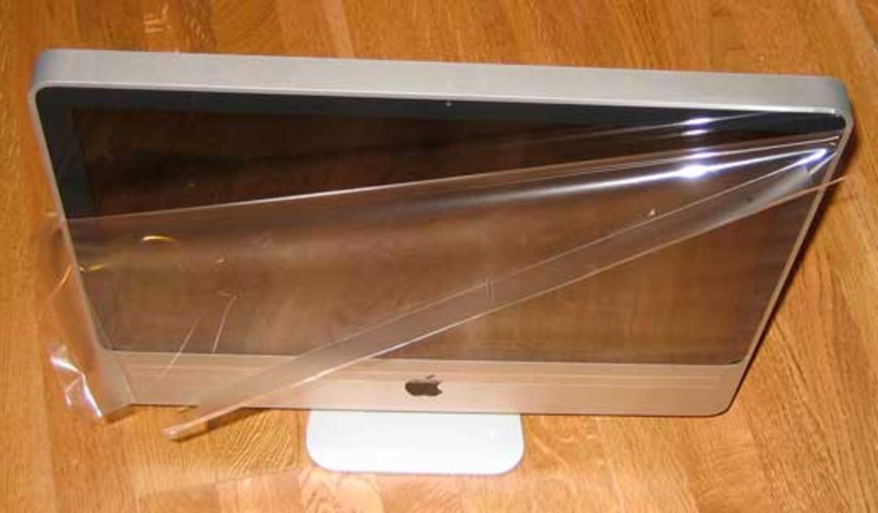 Ars Technica packar upp sin nya iMac