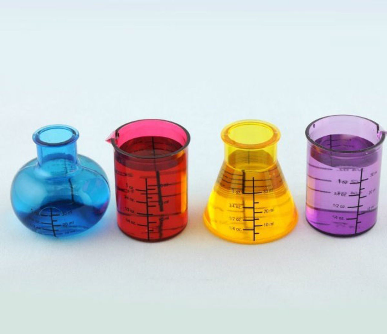 Shotglas för den lille kemisten