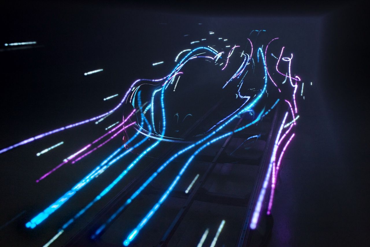 McLaren släpper teaserbild på den kommande superbilen