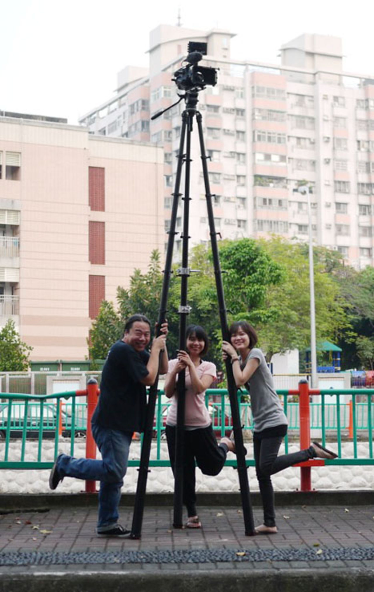 Kamerastativ som extraknäcker som stege