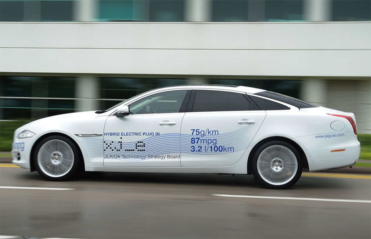 Jaguar XJ som hybrid