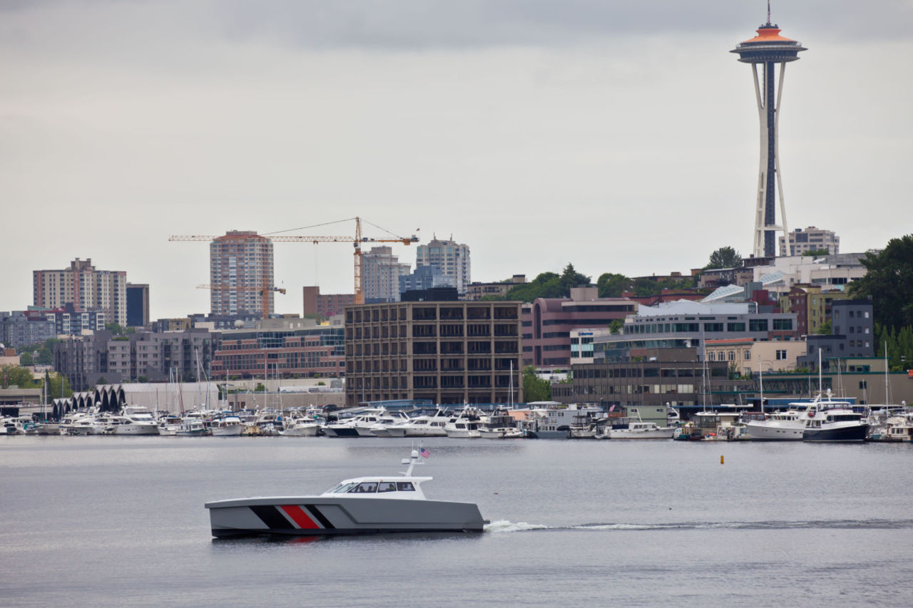 Världens första bemannade båt tillverkad i nanokomposit