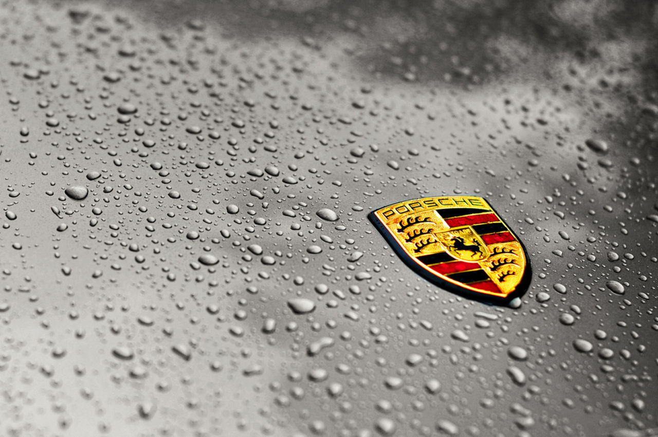 Ny mittmotorbil från Porsche på väg