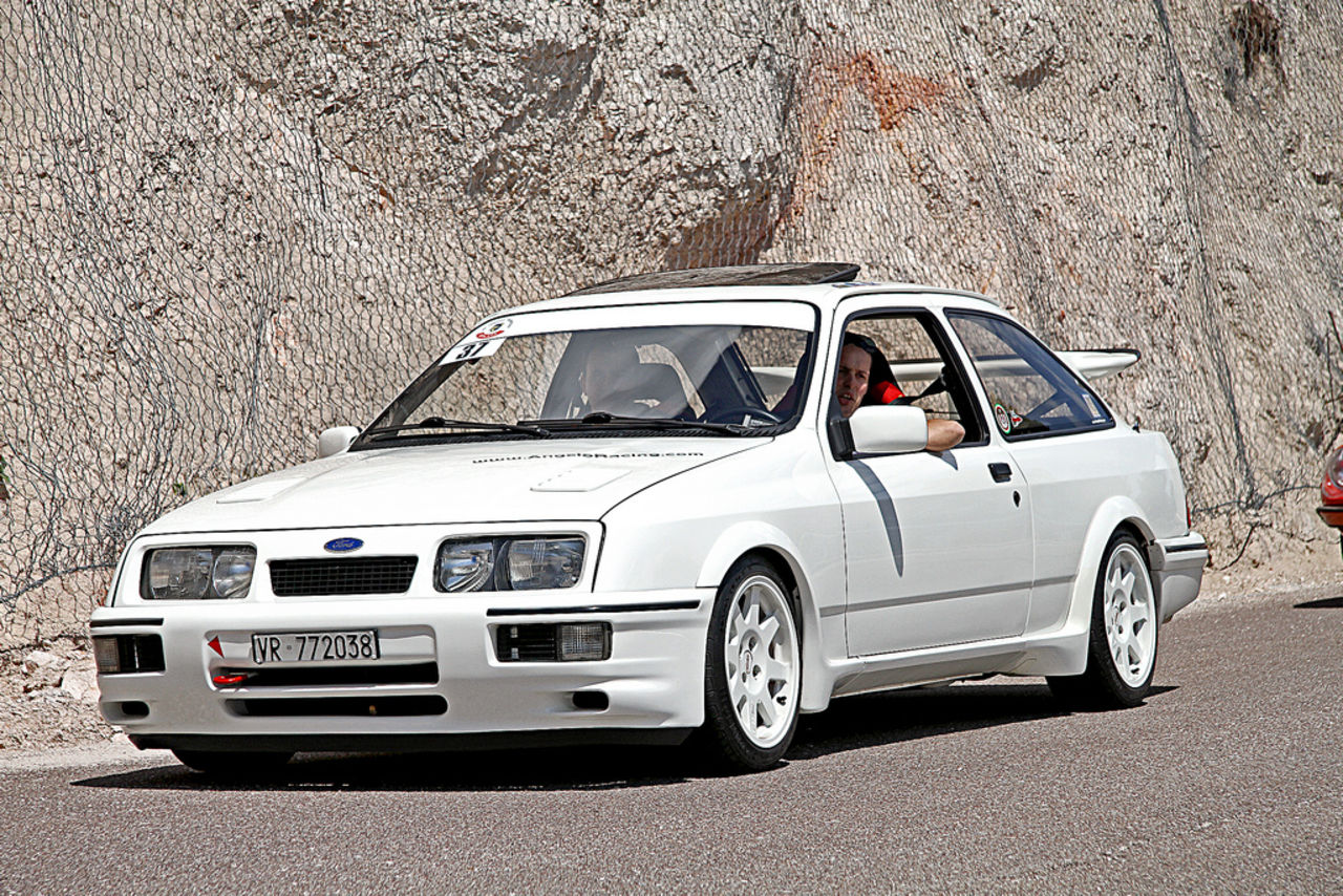 Rolls-Royce köper Cosworth?