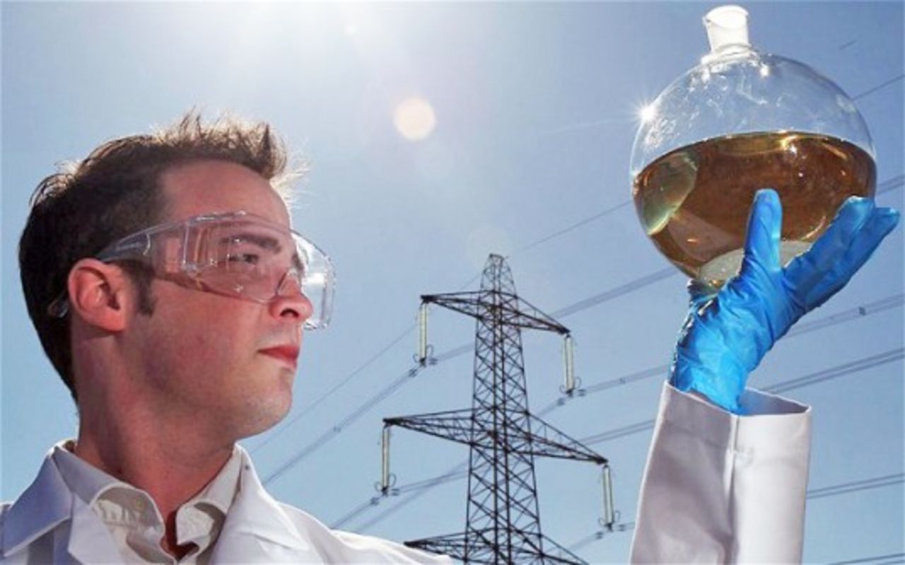 Bensin från luft och vatten