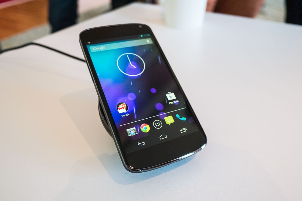 Nexus 4 är inte samma kap i svensk version