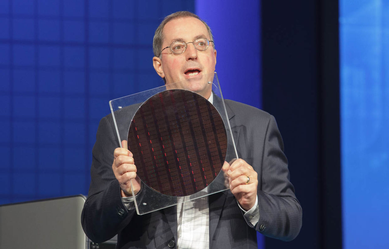 Intels VD pensionerar sig i maj nästa år