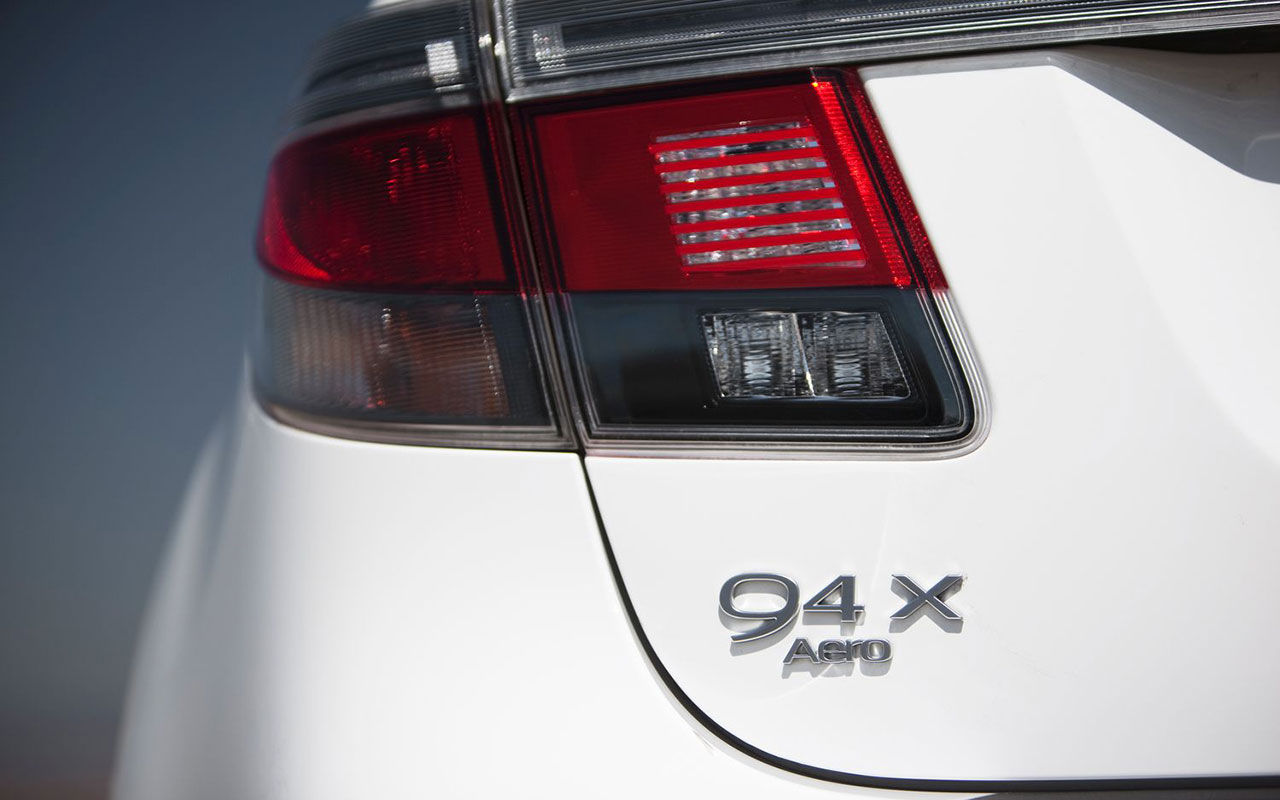 Saab auktionerar ut nya bilar