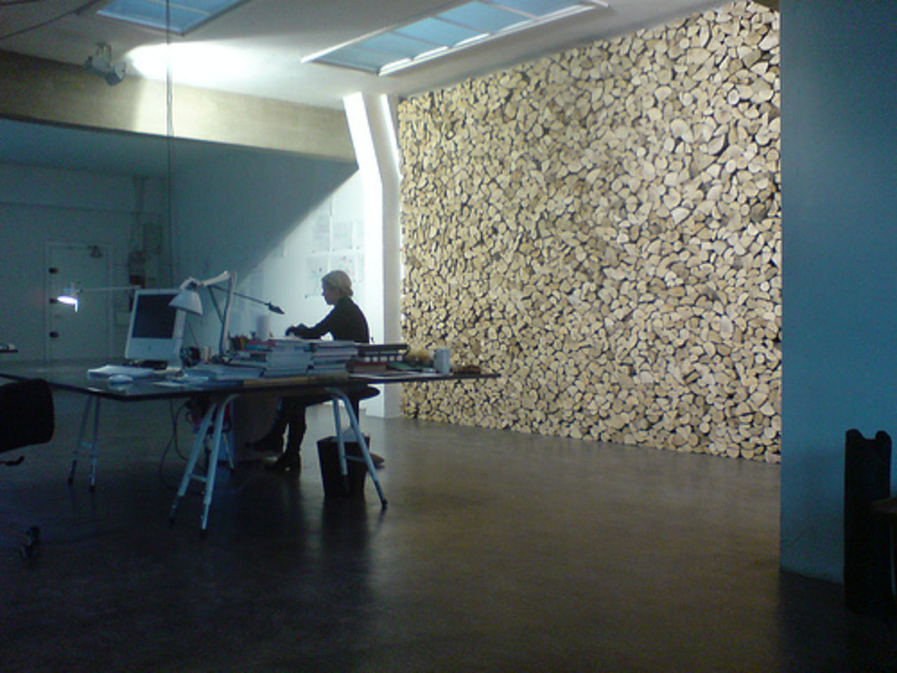 Cool trävägg hos Connecta i Danmark