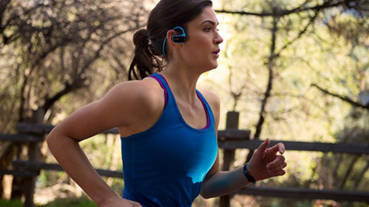 Vattentäta träningshörlurar från Sony