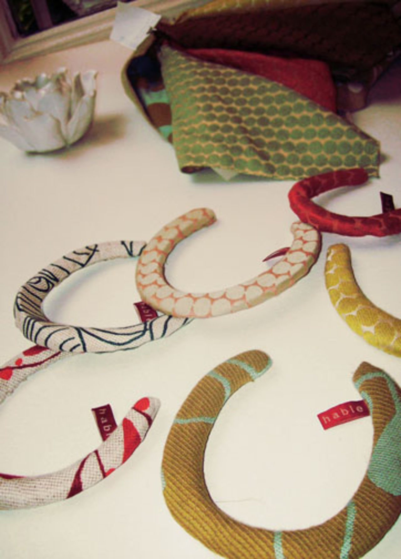 Lyckosamma hästskor för prydnad