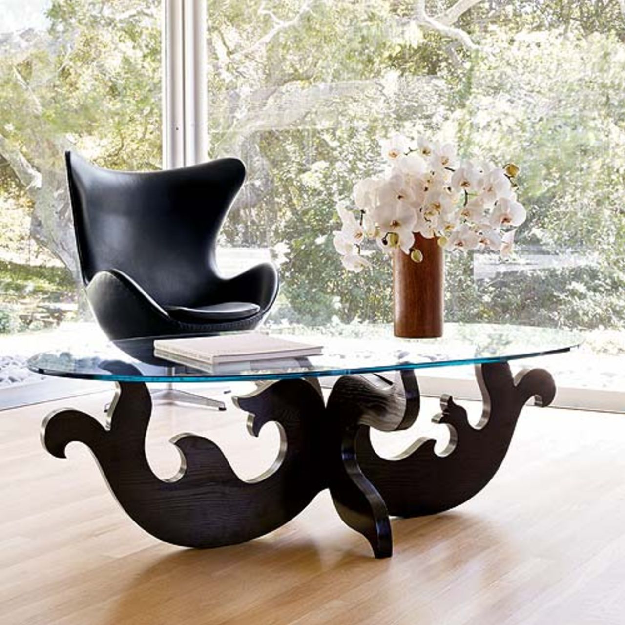 Elegant bord från Eva Zeisel