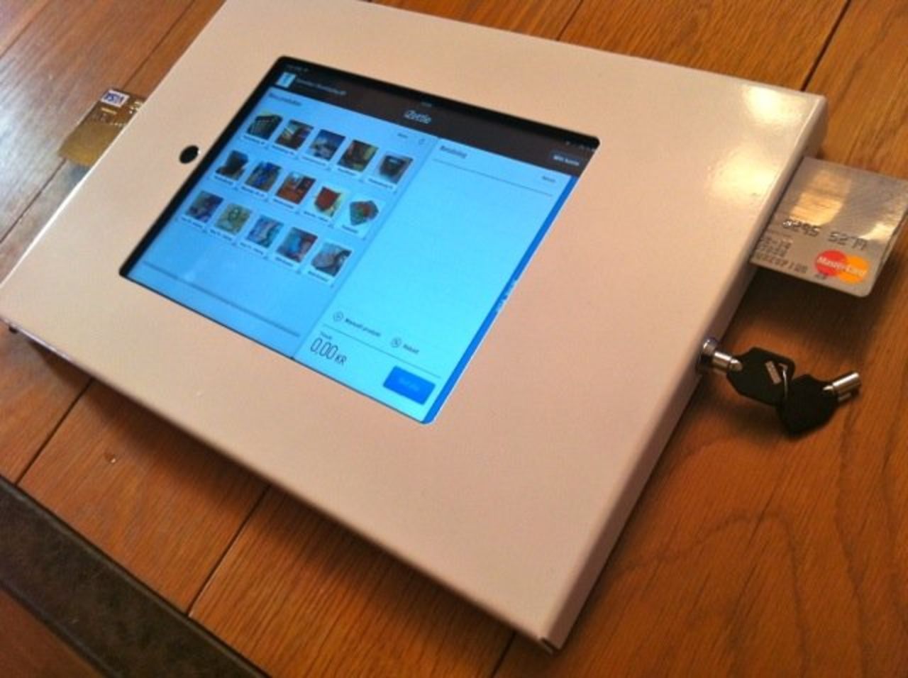 Kyrkor samlar in kollekt med iPad