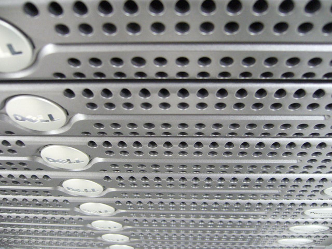 HP tror ej Dells privatisering är helt bra