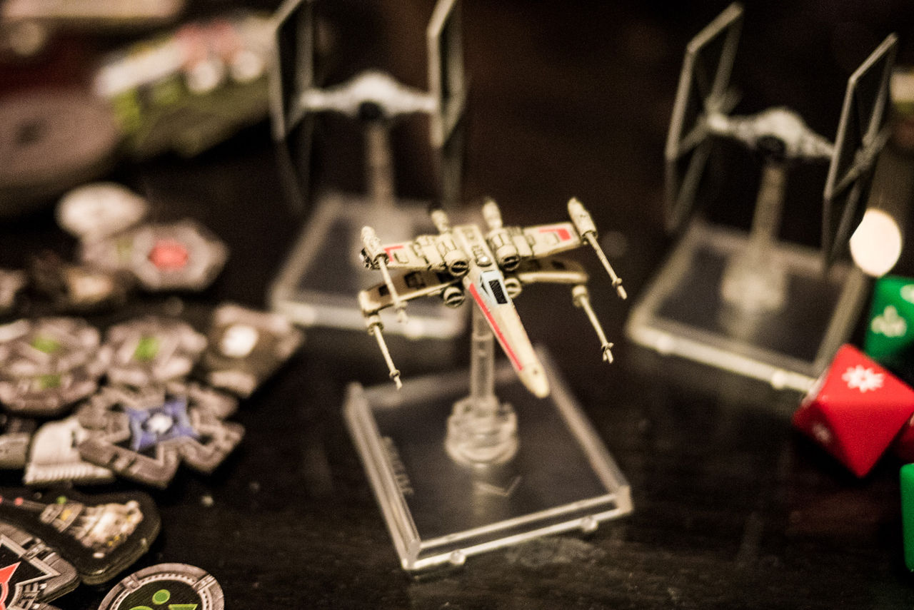 Vi spelar X-Wing från Fantasy Flight
