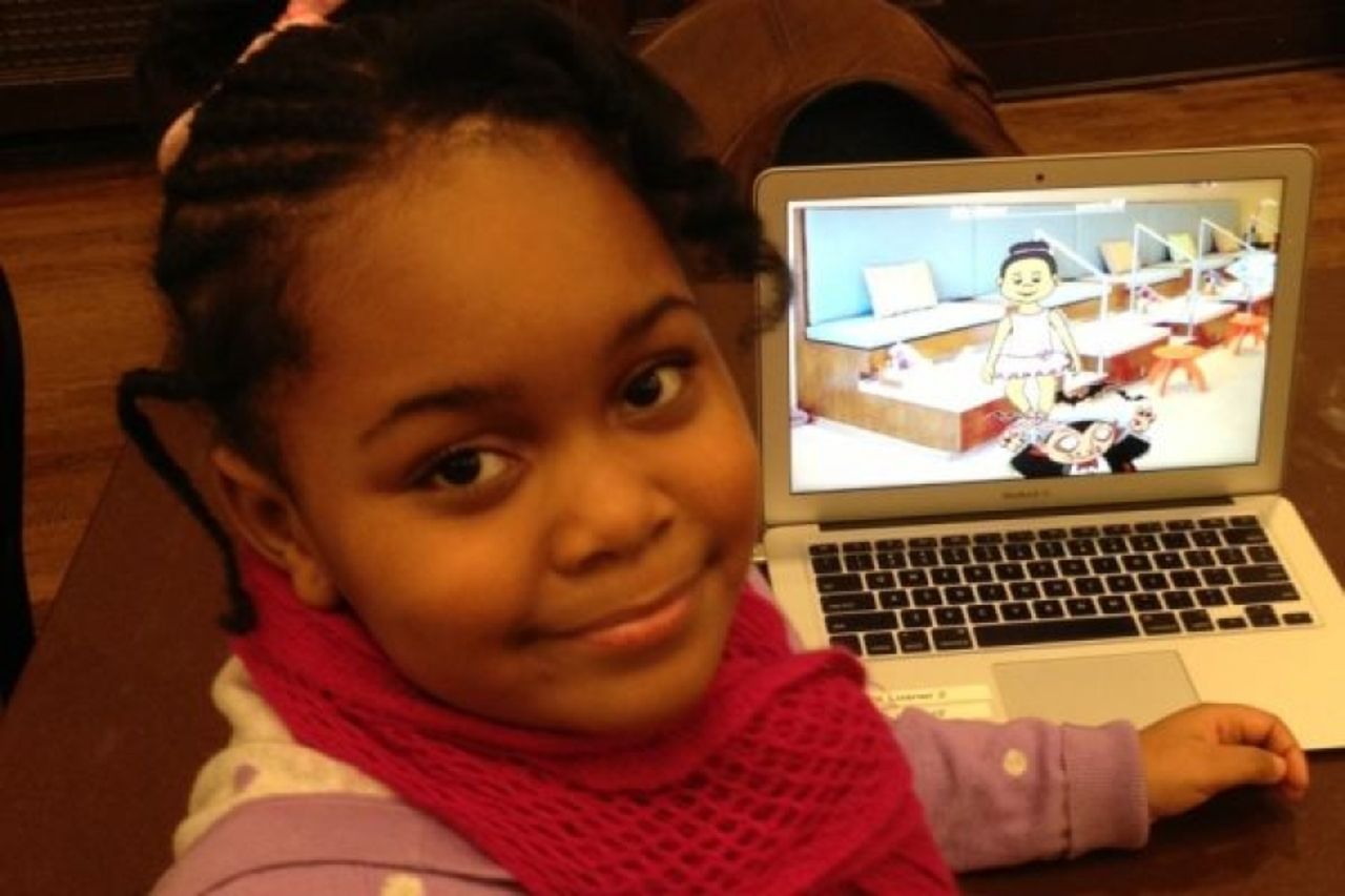 Sjuåring kodar mobilspel