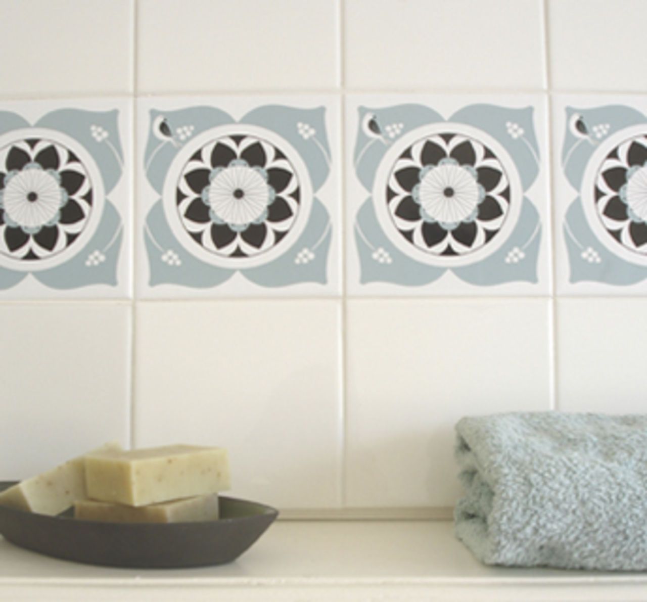 Härlig kakeldekor i retrostil