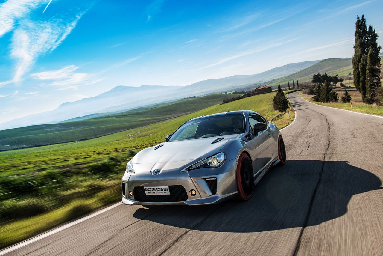 Denna Toyota GT86 går på ammoniak