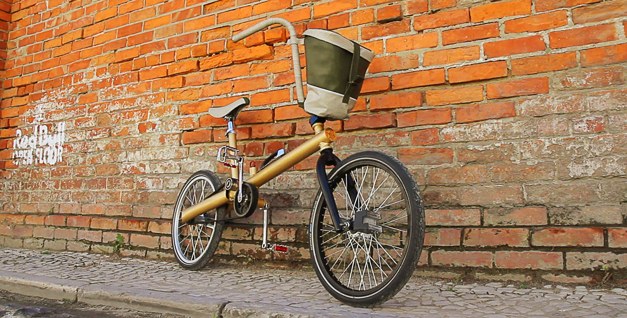 En cykel av en gammal Merca