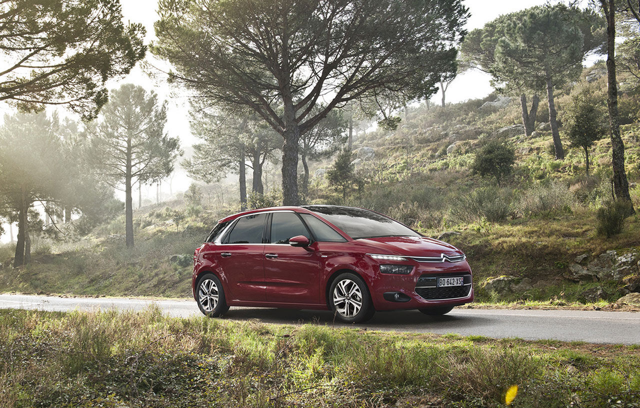 Första officiella bilderna på nya Citroën C4 Picasso